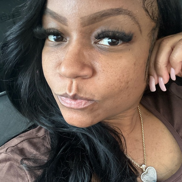 🖤Meet your seller/buyer🖤 - Picture 1 of 11